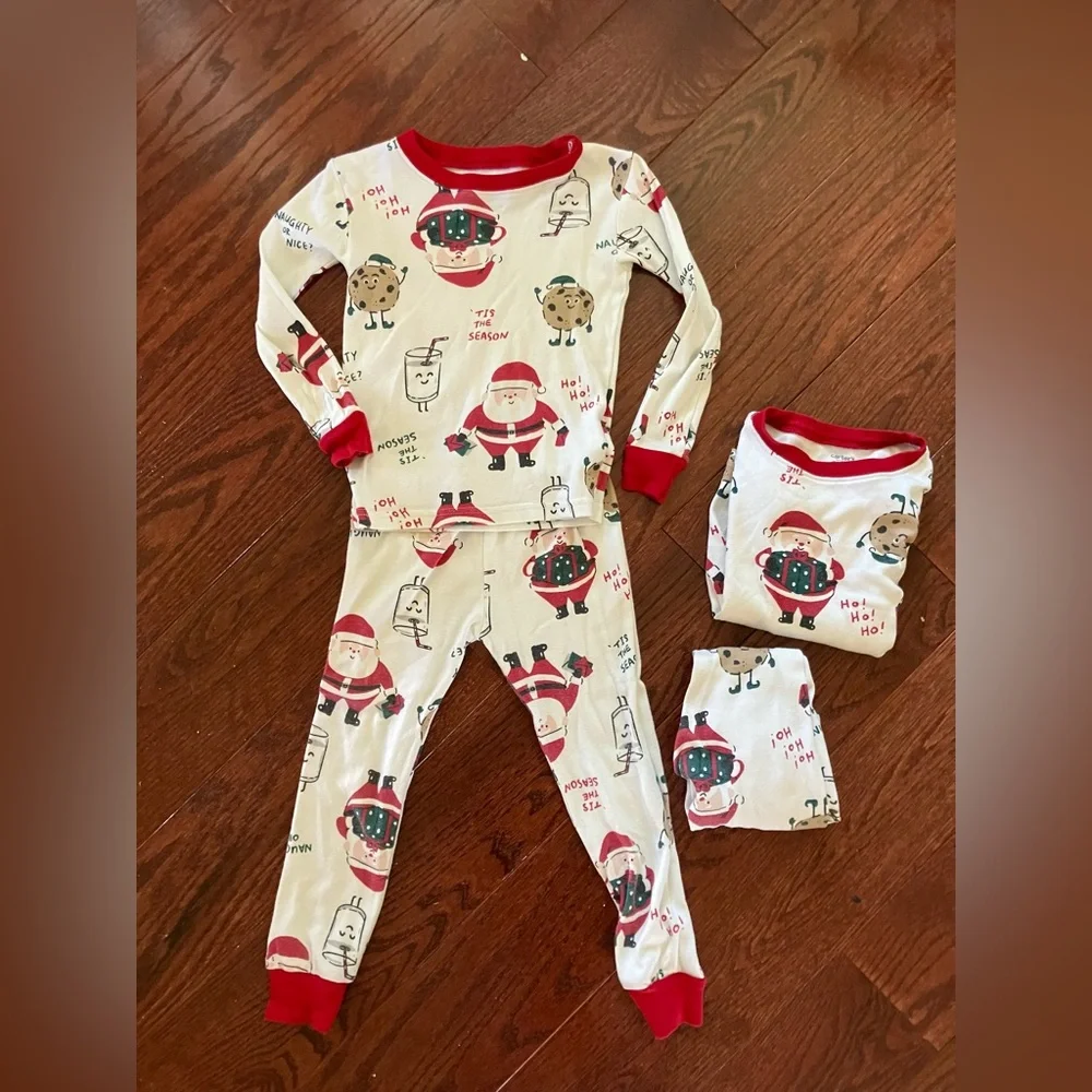 Carters Christmas Pajamas Kids sz 4 and 5 Bundle
